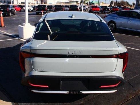 Used 2025 Kia K4 LXS 4D Sedan image 8