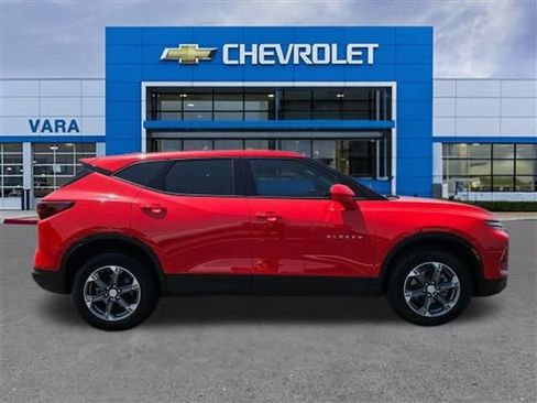 Used 2023 Chevrolet Blazer LT FWD image 6
