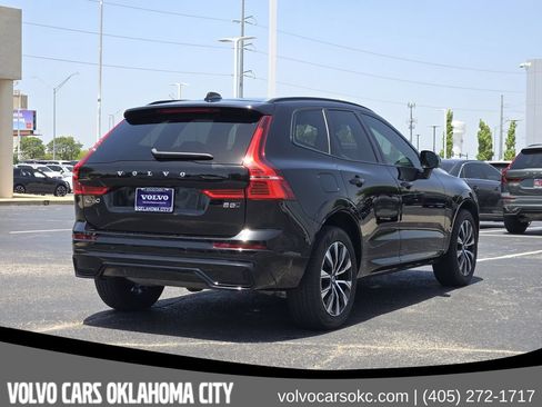 Certified 2024 Volvo XC60 B5 Plus AWD/4WD image 5