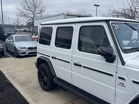 Certified 2025 Mercedes-Benz G 63 AMG 4MATIC image 3