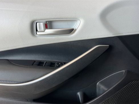 Used 2020 Toyota Corolla SE image 11