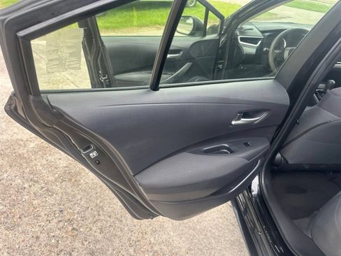 Used 2020 Toyota Corolla LE FWD image 9