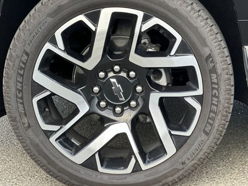 Used 2024 Chevrolet Silverado EV RST image 31