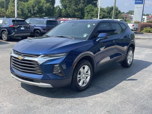 Used 2022 Chevrolet Blazer LT FWD image 3