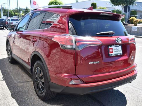Certified 2018 Toyota RAV4 LE w/ All Weather Liner Package AWD/4WD image 7