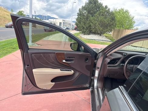 Used 2018 Lexus LS 500 AWD image 11