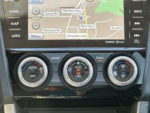 Used 2017 Subaru Forester 2.5i Touring AWD/4WD image 15