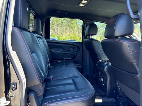 Used 2024 Nissan Titan PRO-4X w/ Pro-4x Convenience Package image 16