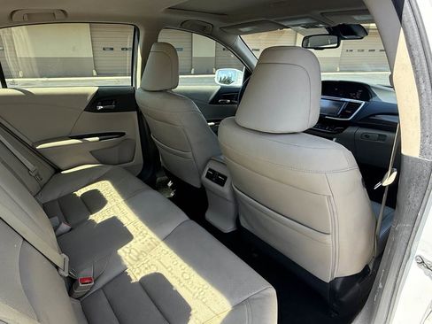 Used 2016 Honda Accord EX-L image 20