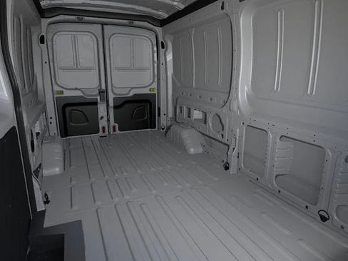 New 2026 Ford Transit 250 148 Medium Roof RWD image 11