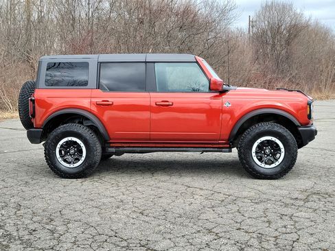Used 2024 Ford Bronco Outer Banks w/ Sasquatch Package AWD/4WD image 4