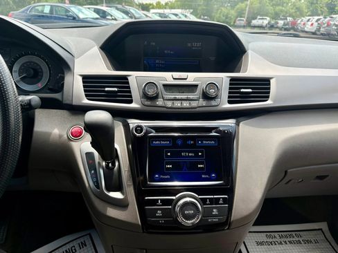 Used 2015 Honda Odyssey EX image 28