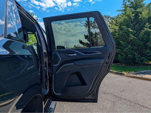 Used 2023 Cadillac Escalade Sport AWD/4WD image 23