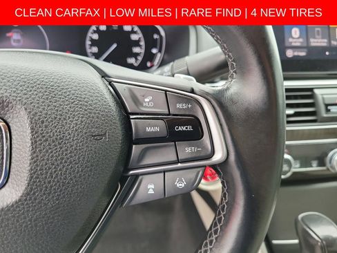 Used 2018 Honda Accord Touring image 27
