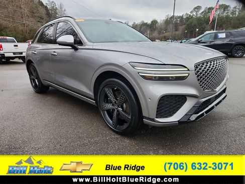 Used 2022 Genesis GV70 3.5T Sport w/ Sport Prestige Package image 10