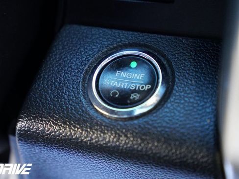 Used 2016 Ford F150 Lariat w/ Equipment Group 502A Luxury image 33