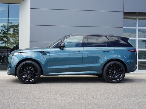 New 2025 Land Rover Range Rover Sport Dynamic SE image 8