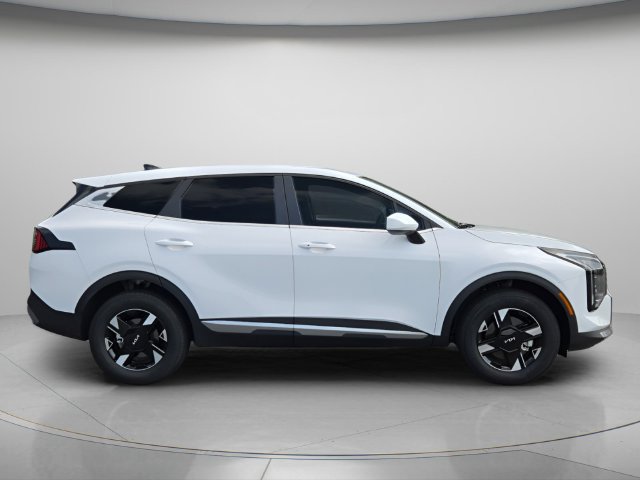 Certified 2026 Kia Sportage LX AWD/4WD image 9