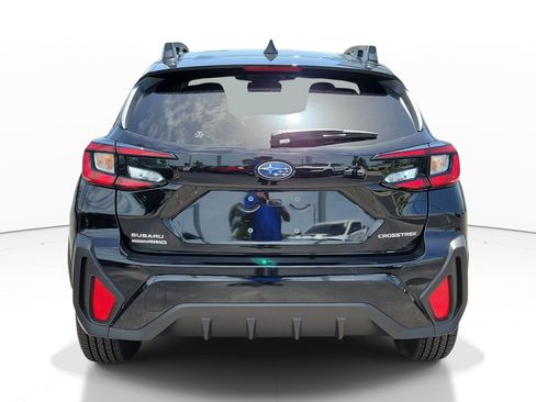 Used 2025 Subaru Crosstrek 2.5i Premium AWD/4WD image 5