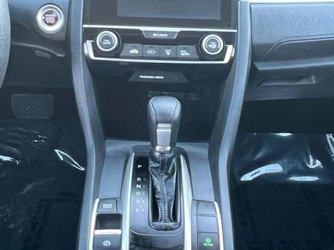 Used 2018 Honda Civic EX image 11