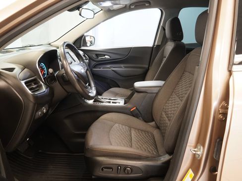 Used 2019 Chevrolet Equinox LT FWD image 5