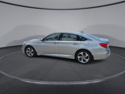 Used 2019 Honda Accord EX image 6
