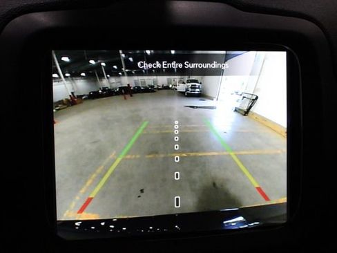 Used 2021 Jeep Renegade Latitude image 7