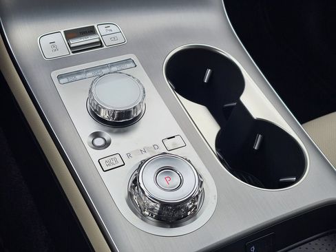 New 2026 Genesis GV70 2.5T Advanced AWD/4WD image 19