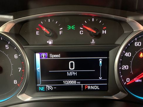 Used 2018 Chevrolet Traverse LT FWD image 29