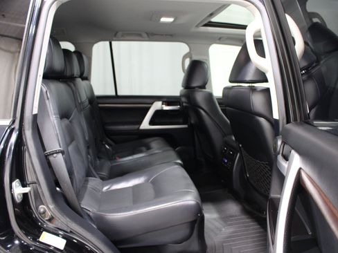 Used 2018 Toyota Land Cruiser AWD/4WD image 24