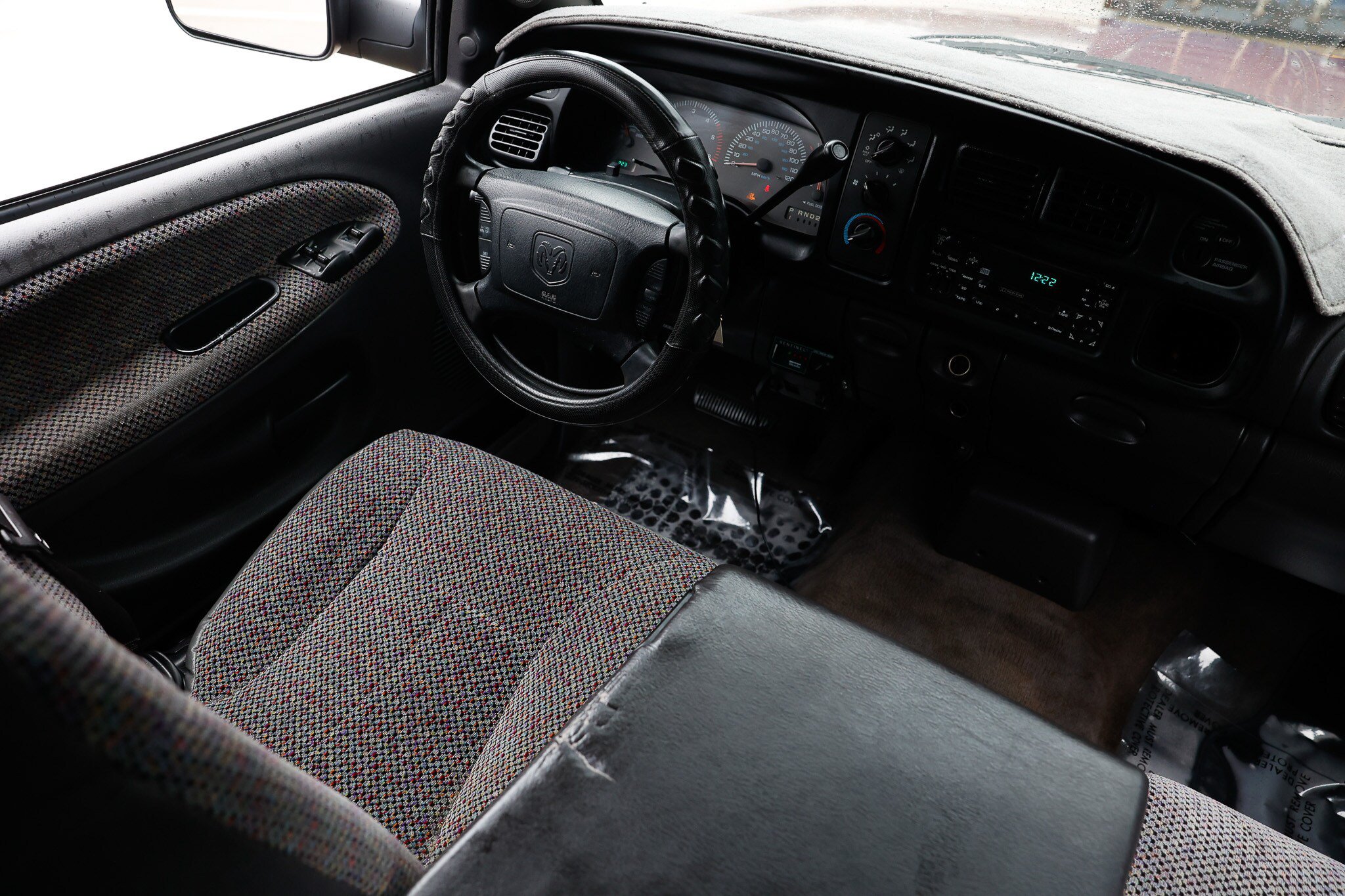 Used 2001 Dodge Ram 2500 Truck 2WD Quad Cab image 25