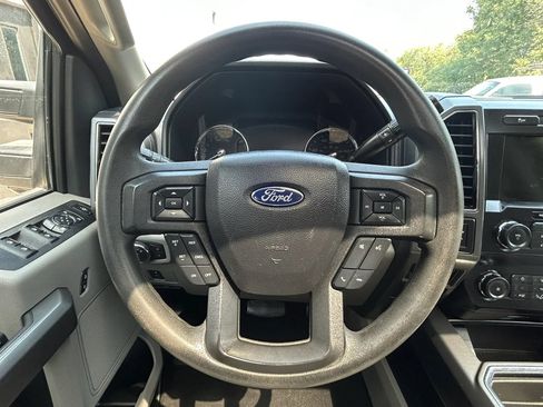 Used 2020 Ford F350 XLT w/ XLT Premium Package AWD/4WD image 19