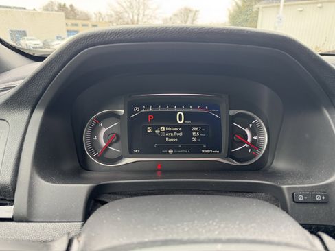 Used 2025 Honda Passport Black Edition image 17