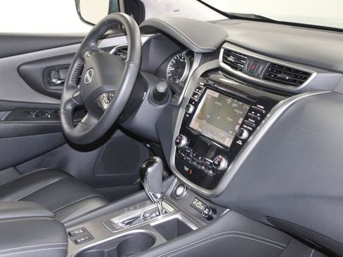 Used 2024 Nissan Murano SL image 29