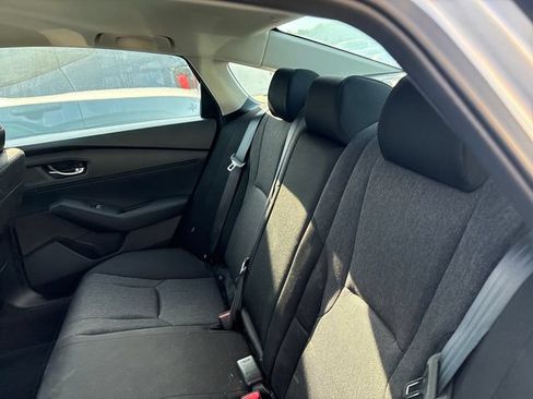 Used 2025 Honda Accord SE image 10