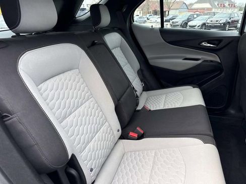 Used 2020 Chevrolet Equinox LS image 21