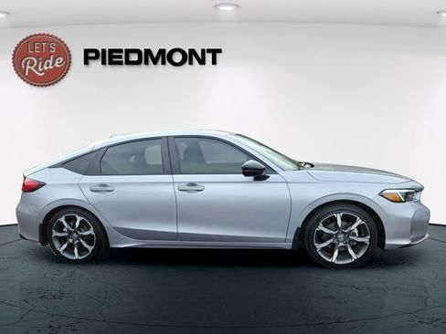 Certified 2025 Honda Civic Sport Touring image 6