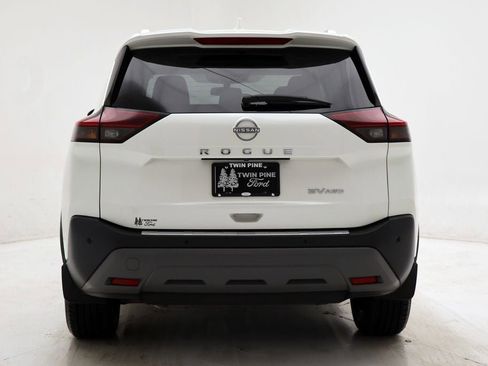 Used 2023 Nissan Rogue SV w/ SV Premium Package image 8
