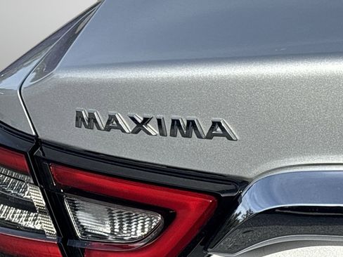 Used 2020 Nissan Maxima Platinum w/ Sport Mat Group image 9