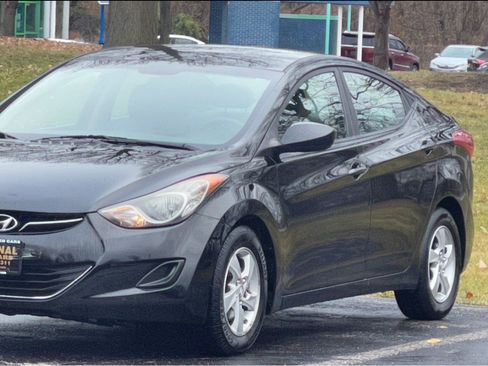 Used 2012 Hyundai Elantra GLS image 5