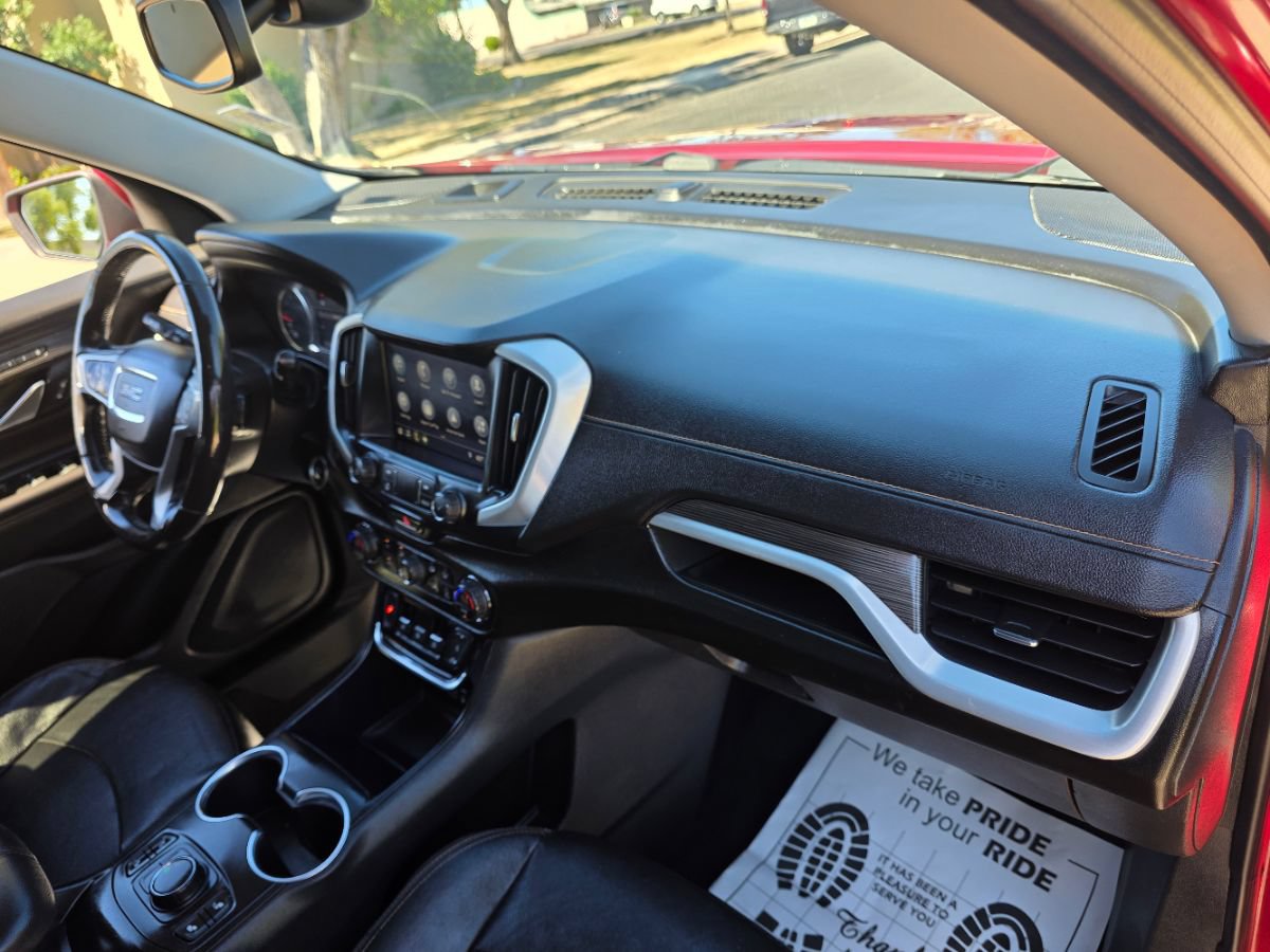 Used 2020 GMC Terrain SLT w/ Preferred Package FWD image 32