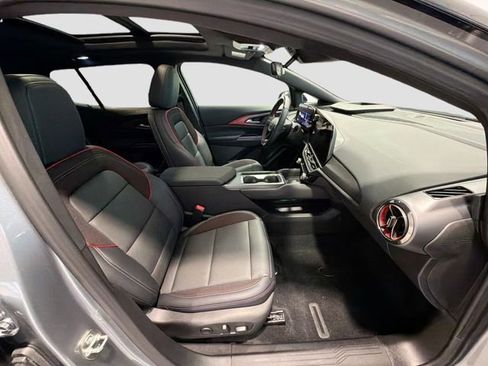 New 2025 Chevrolet Equinox EV RS image 26