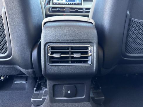 New 2026 Lincoln Corsair Premiere image 15