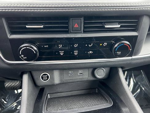 Certified 2023 Nissan Rogue S image 15