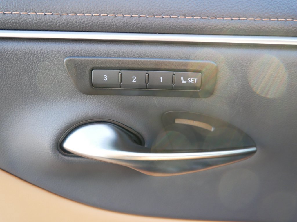 Certified 2025 Lexus ES 350 w/ Premium Package FWD image 16