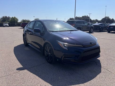 Used 2024 Toyota Corolla XSE FWD image 3