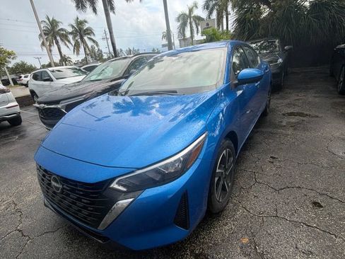 Used 2025 Nissan Sentra SV FWD image 1