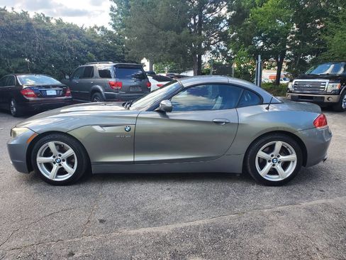 Used 2010 BMW Z4 sDrive30i RWD image 4