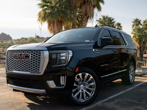 Used 2023 GMC Yukon Denali image 4