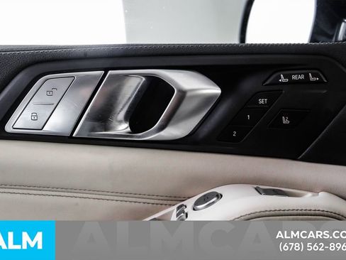 Used 2022 BMW X7 xDrive40i w/ M Sport Package image 56